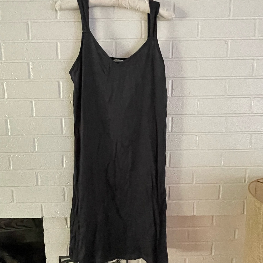 LBD 💅🏼 Black Lace Sleeveless Dress w/silk slip that could be worn on its own.EUC - Picture 11 of 13
